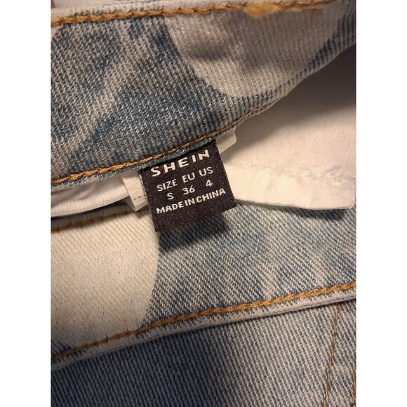 SHEIN Floral Print Denim Shorts With Frayed Hem & Pockets Light Wash Womens - Picture 6 of 10